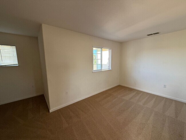 Building Photo - 3380 Bridgeway Lakes Dr