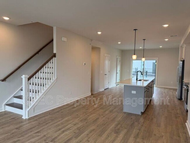 Building Photo - 596 Scholar Way