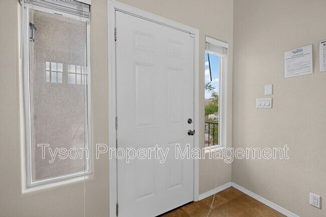 Building Photo - 10912 Dream Weaver Dr NW