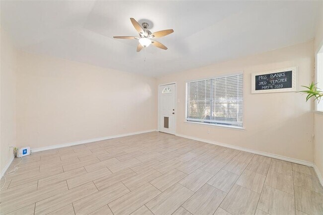 Building Photo - 12607 Lacey Crest Dr