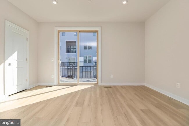 Building Photo - 2176 Glacier Rd