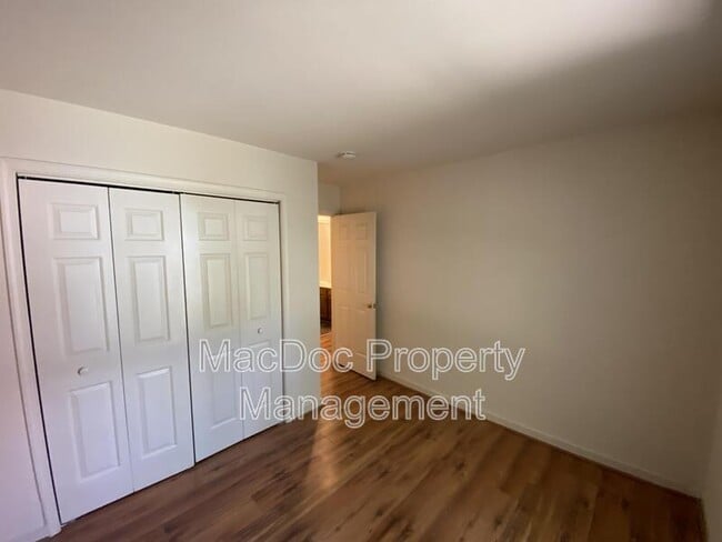 Building Photo - 507 Montgomery Dr