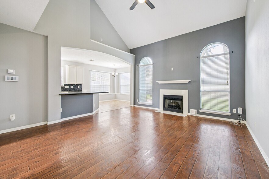 Building Photo - 7414 Dane Hill Dr