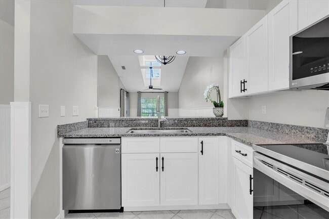 Building Photo - 106 Sun Isle Cir