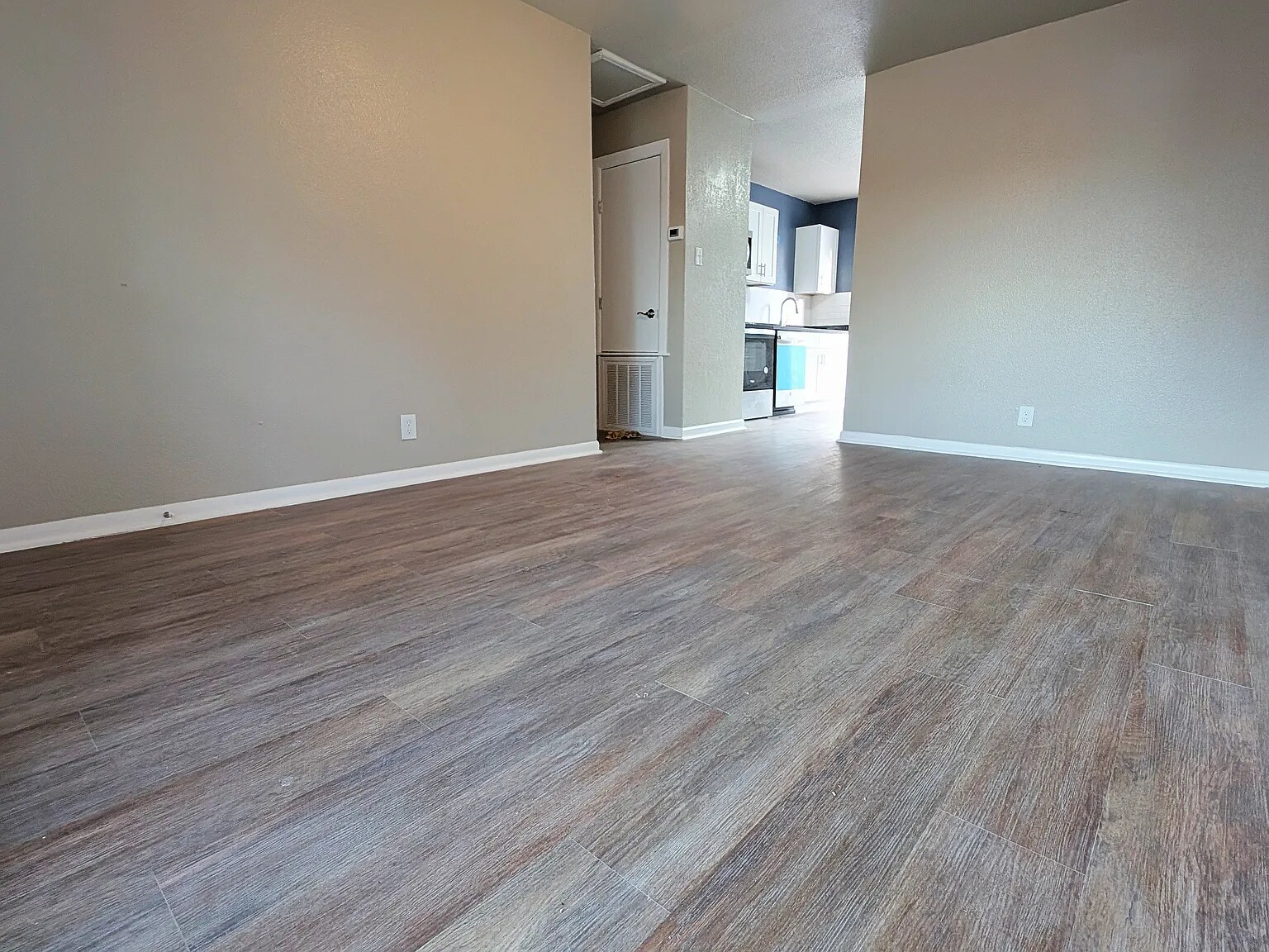 Building Photo - 5802 Magnes Ln