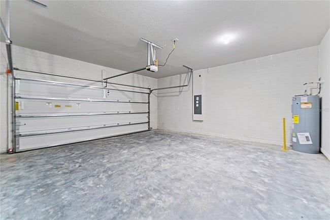 Building Photo - 1178 Cascade Dr