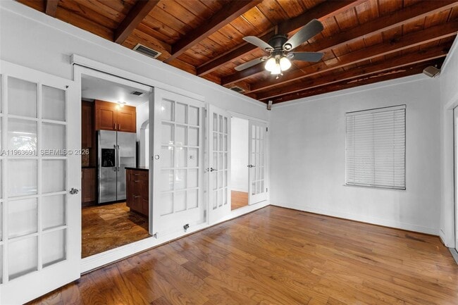 Building Photo - 4220 SW 13th St