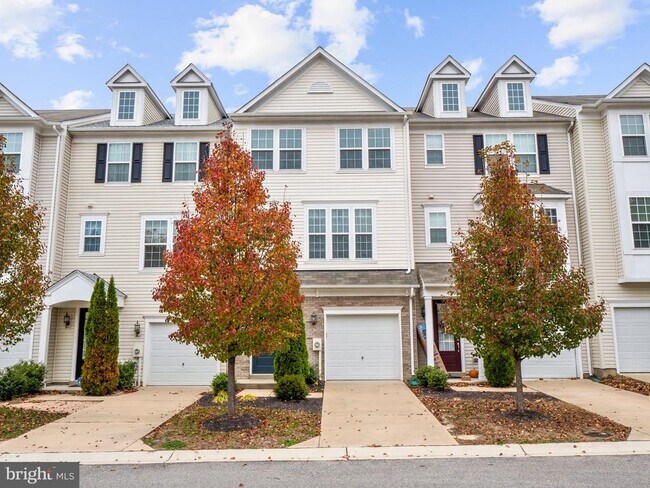 Building Photo - 43824 Royal Fern Ln