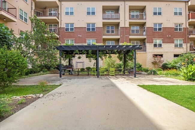 Building Photo - 1100 W Trinity Mills Rd