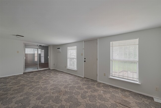 Building Photo - 4115 Mischire Dr