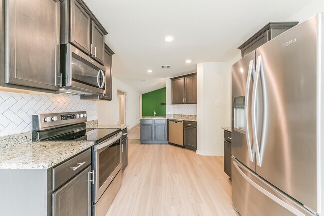 Building Photo - 15238 Snowdrop Field Dr
