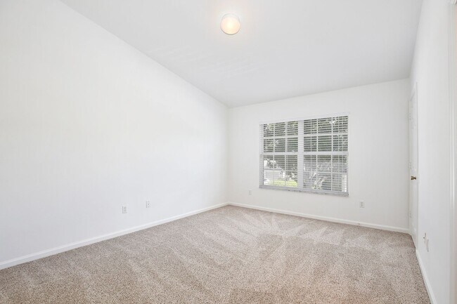Building Photo - 6080 Twain St