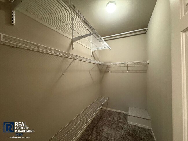 Building Photo - Beautiful 3 Bedroom Condo in Renton, WA!