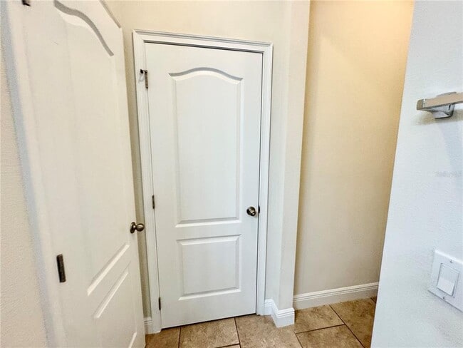 Building Photo - 7208 Milestone Dr