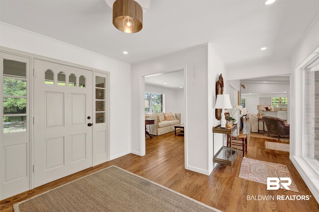 Building Photo - 8960 Morphy Ave