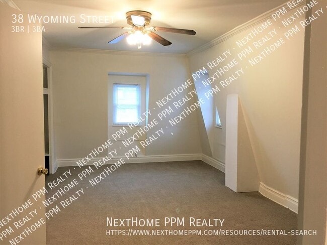 Building Photo - 38 Wyoming St