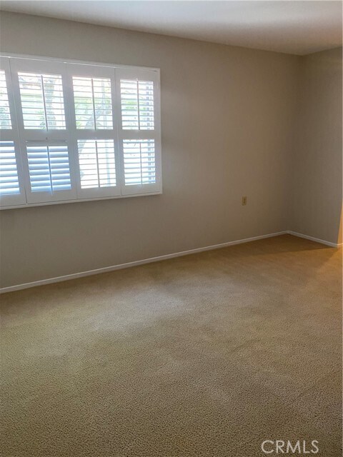 Building Photo - 5527 Via La Mesa