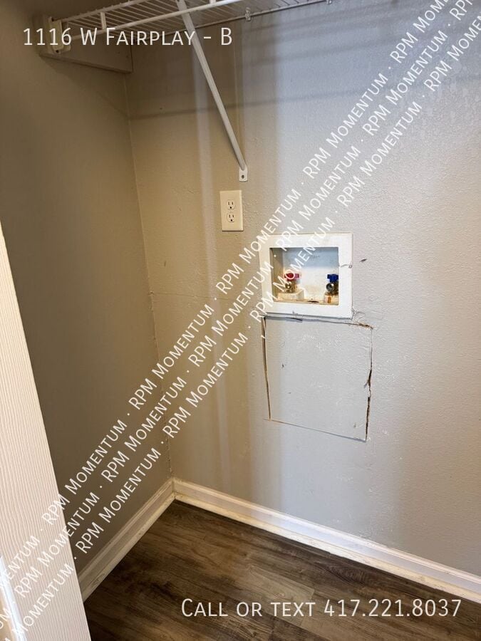 Building Photo - 1116 W Fair Play St