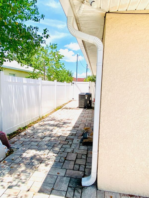 Building Photo - 659 Jaguar Ct