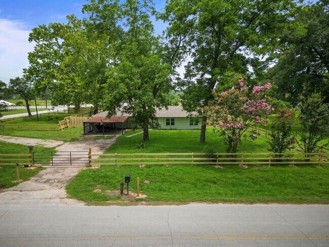 Building Photo - 15722 Treichel Rd