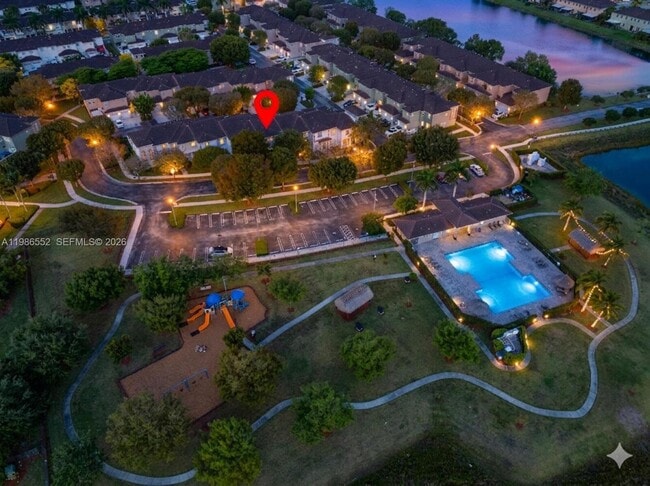 Building Photo - 1947 SE 24th Terrace