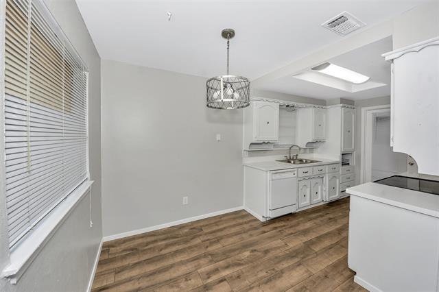 Building Photo - 6800 Yorkston St