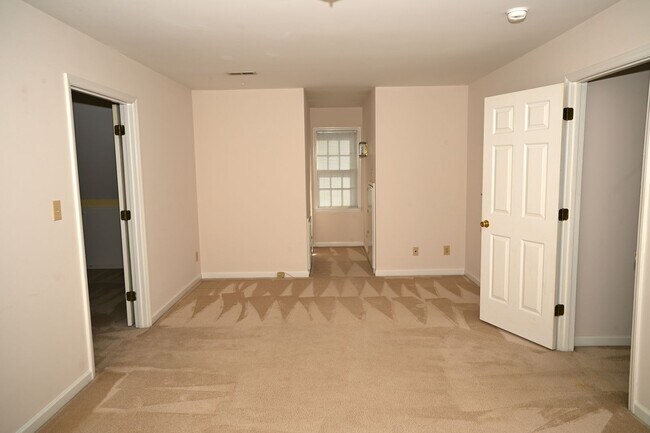 Building Photo - W. Burlington