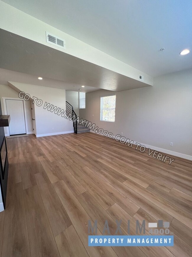 Building Photo - 1444 Kennedy Ave