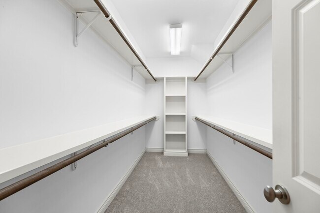 Building Photo - 4026 Gramercy St