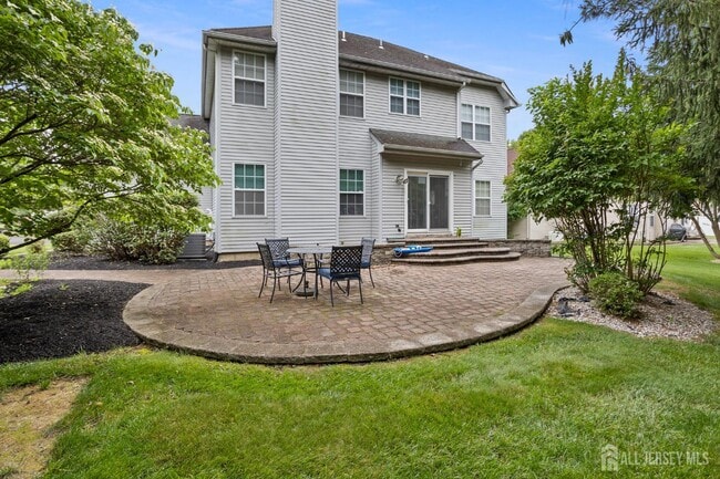 Building Photo - 38 Larkspur Dr