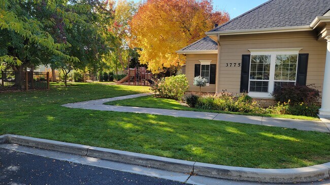 Building Photo - 3993 N Heritage View Ave