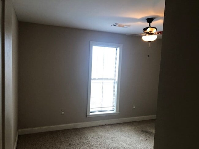 Building Photo - 1684 Gun Club Rd