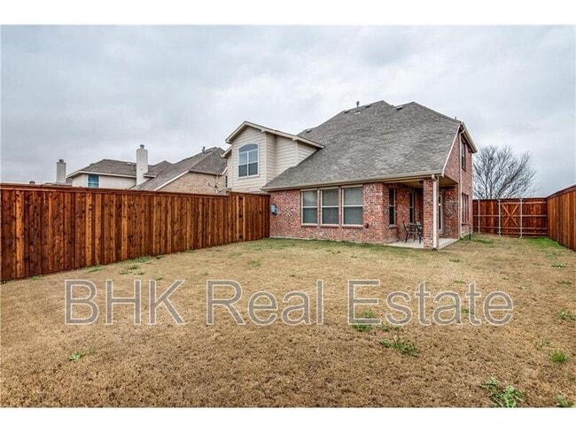 Building Photo - 11861 Tyler Dr