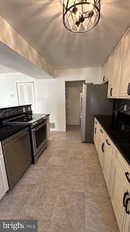Building Photo - 11235 Snowflake Ct