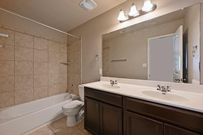 Building Photo - 374 Wincliff Dr