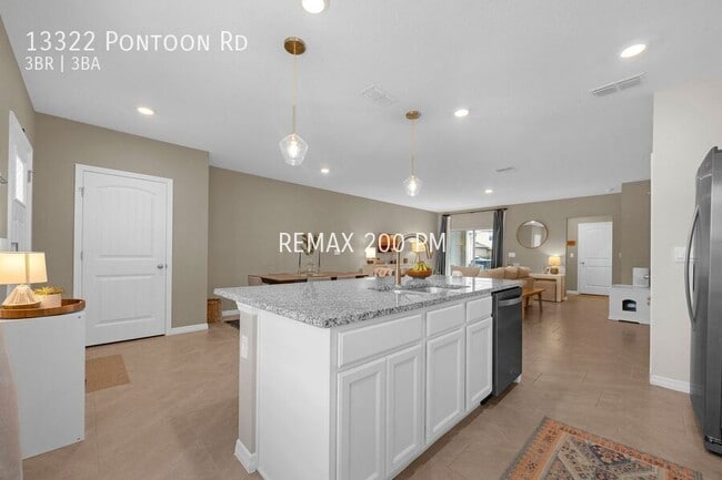 Building Photo - 13322 Pontoon Rd