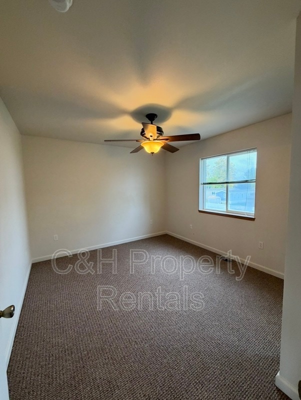 Building Photo - 406 1st St SE