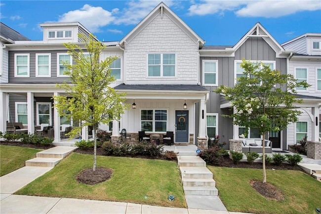 Primary Photo - 1961 James Red Moore Blvd