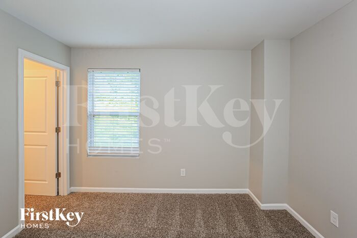 Building Photo - 244 Aershire Ct