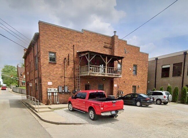 Building Photo - 1 bed/1 bath APT just south of downtown