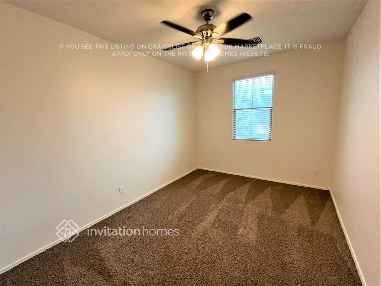 Building Photo - 17950 W Tina Ln