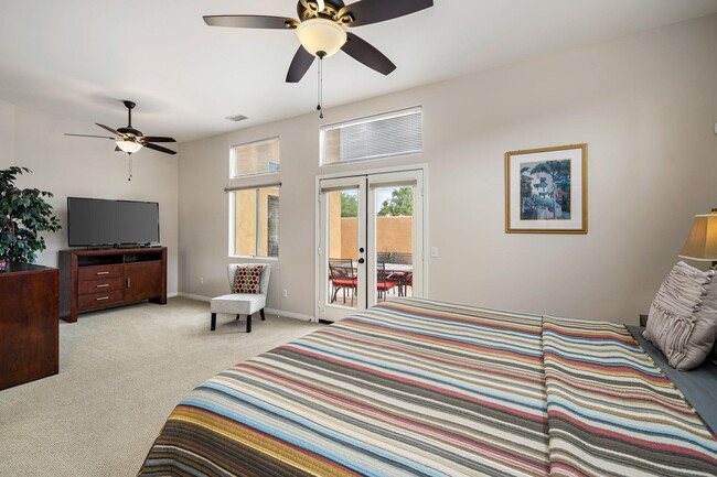 Building Photo - 53845 Avenida Alvarado