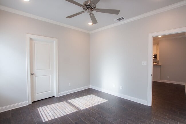 Building Photo - Available Now! Stunning 3 Bedroom 2 Bath Home in Whitehouse!