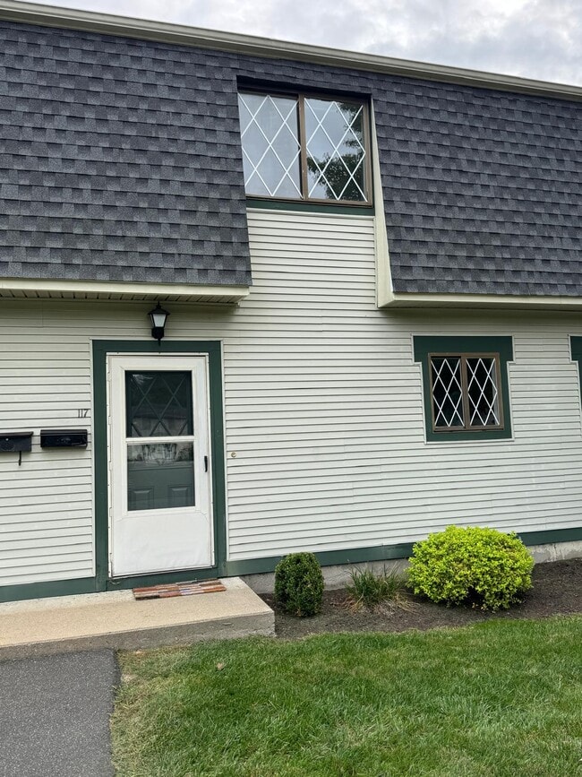 Primary Photo - 170 E Hadley Rd