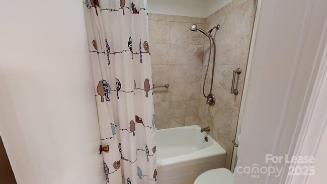 Building Photo - 4025 Woodfox Dr