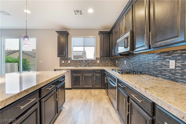 Building Photo - 8078 Encanterra Rd