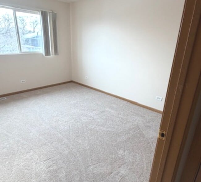 Building Photo - 7018 100th St