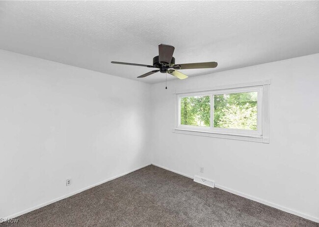 Building Photo - 9117 Wil Verne Dr