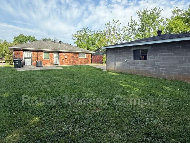 Building Photo - 3305 Mcadams Ct