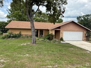 Building Photo - 3/2/2 POOL HOME LARGE CORNER LOT IN THE H...